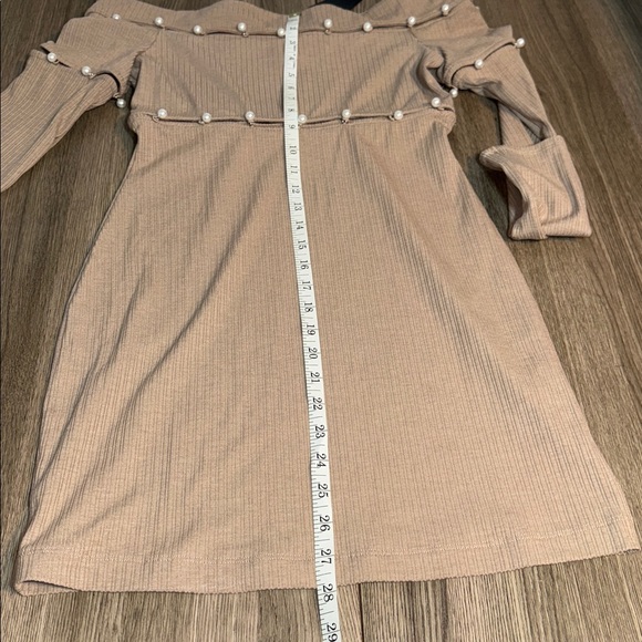 REVOLVE h:ours Tan Off-Shoulder Long Sleeve DelhiaPearl Dress Size:M mini Dress - Picture 11 of 13